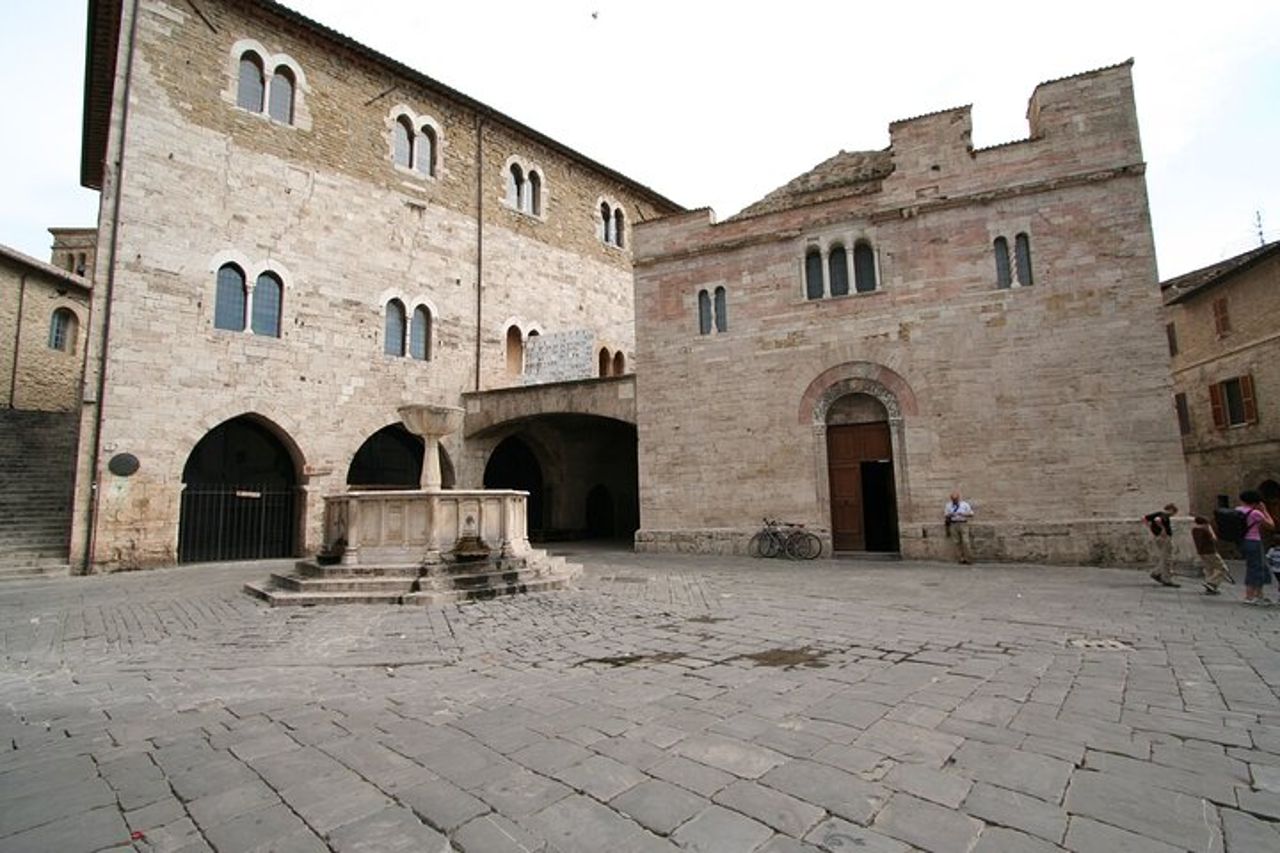 Umbria fuori dai sentieri battuti. Rasiglia, Trevi, Bevagna e Collepino — 8