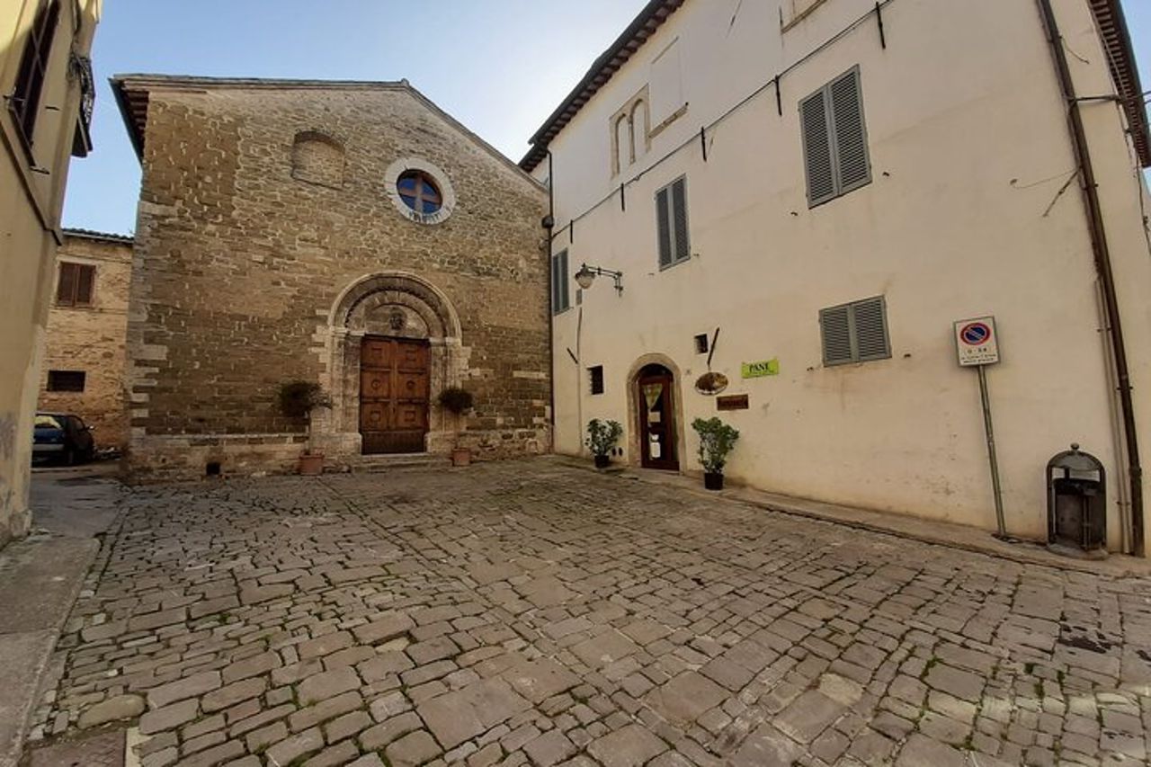 Umbria fuori dai sentieri battuti. Rasiglia, Trevi, Bevagna e Collepino — 5
