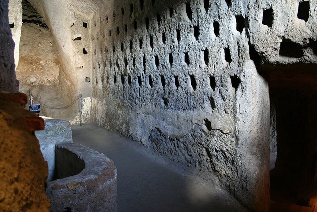Aperitivo di fronte al Duomo e Tour di Orvieto Underground — 6
