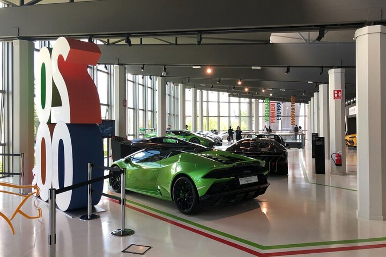 Cars&Food: Lambo, Ferrari, Parmigiano, Balsamico, PrivateTransport