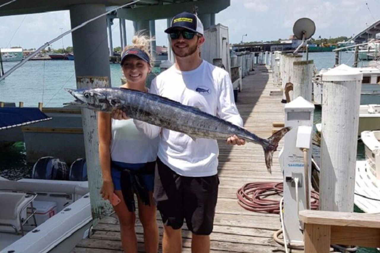 4 ore 38ft Reel Dreams Charter privato a Nassau — 6