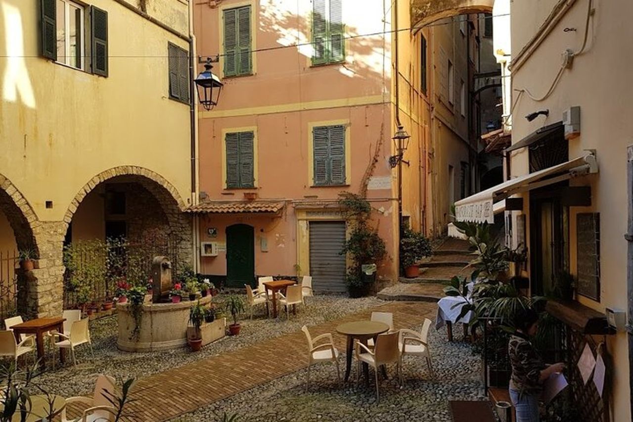 TOUR GASTRONOMICO DI SANREMO - autentico cibo ligure da strada e città medievale — 5