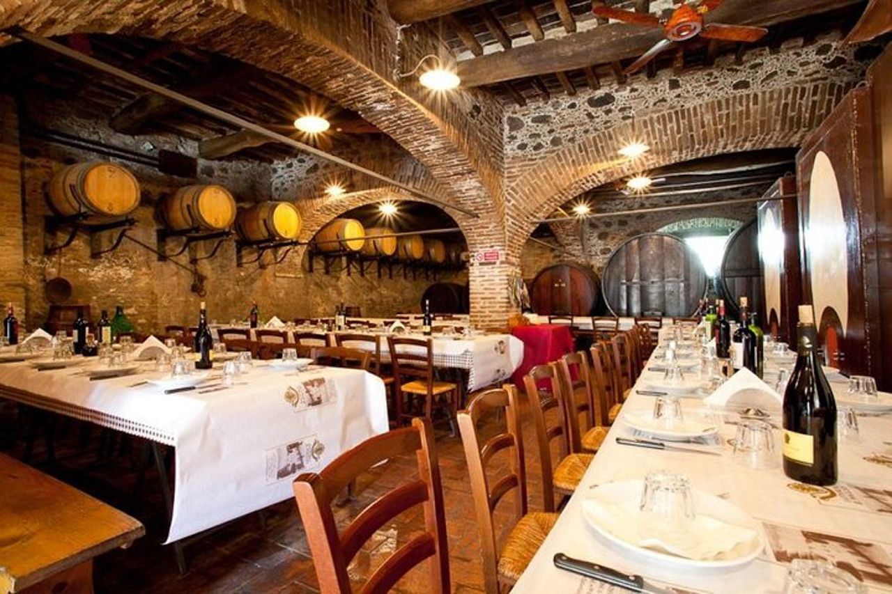 Wine Experience in azienda vinicola e cantina da Montecatini T. — 2