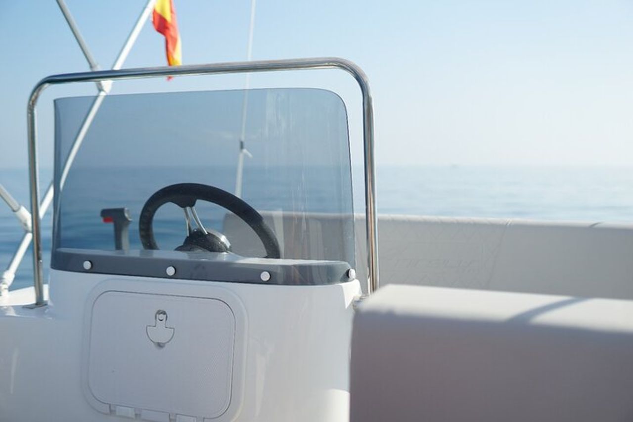 Noleggio Barche Senza Patente a Nerja — 6