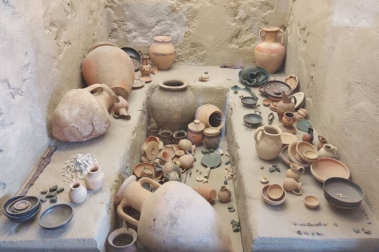 Tarquinia: capolavori etruschi Necropoli e Museo – Tour Privato — 7