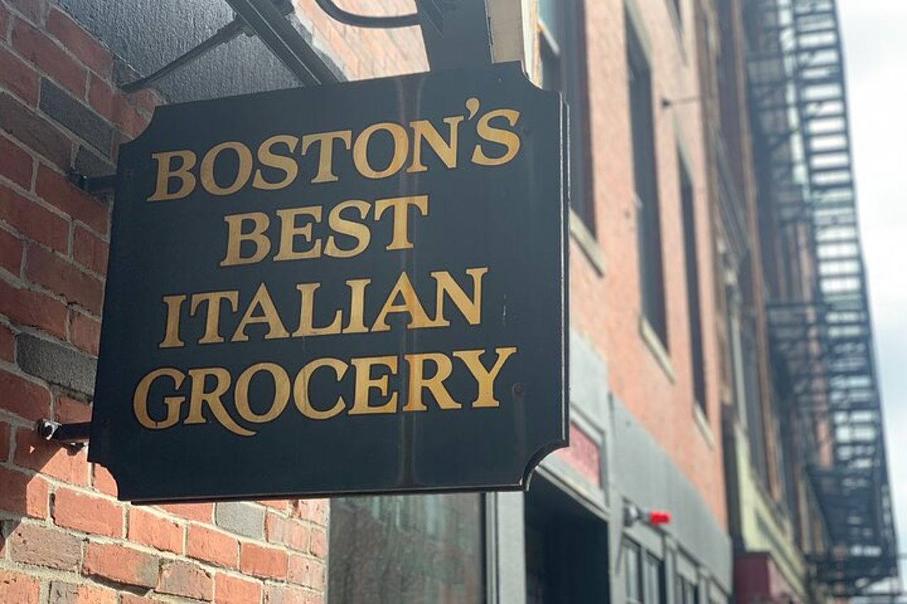 Tour autoguidato "The North End Pizza, Cannoli e Picnic" — 9