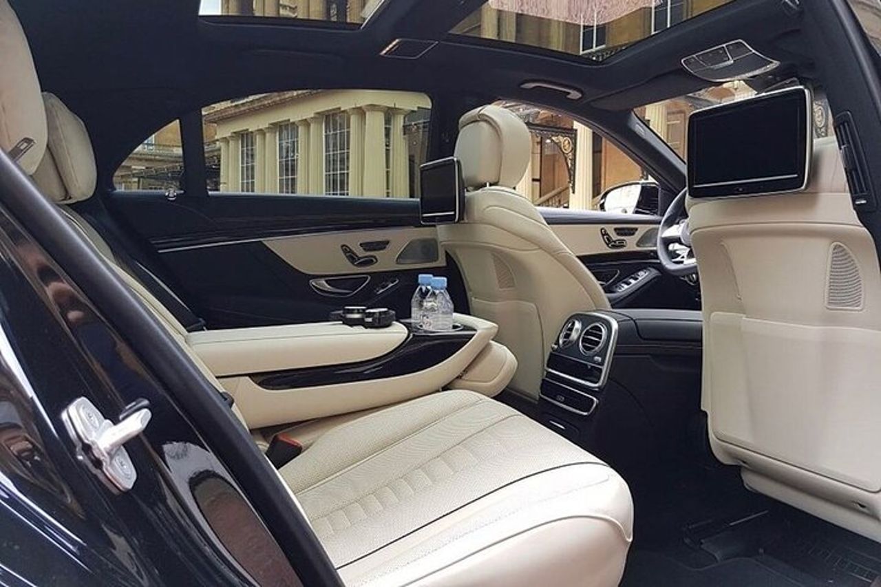 Trasferimento privato: da Monaco all'aeroporto di Nizza NCE in auto di lusso — 4