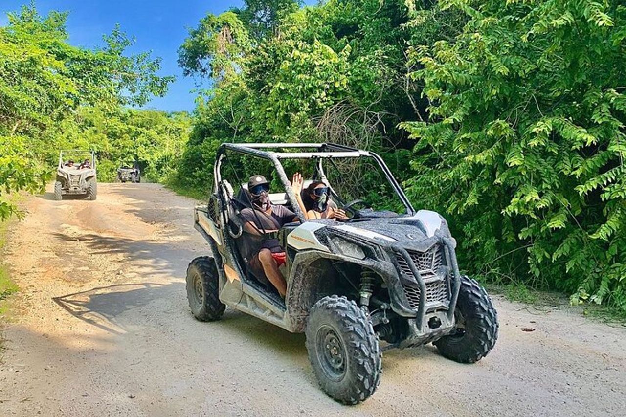 Tour in buggy di Playa del Carmen con nuoto Cenote e visita del villaggio Maya — 2