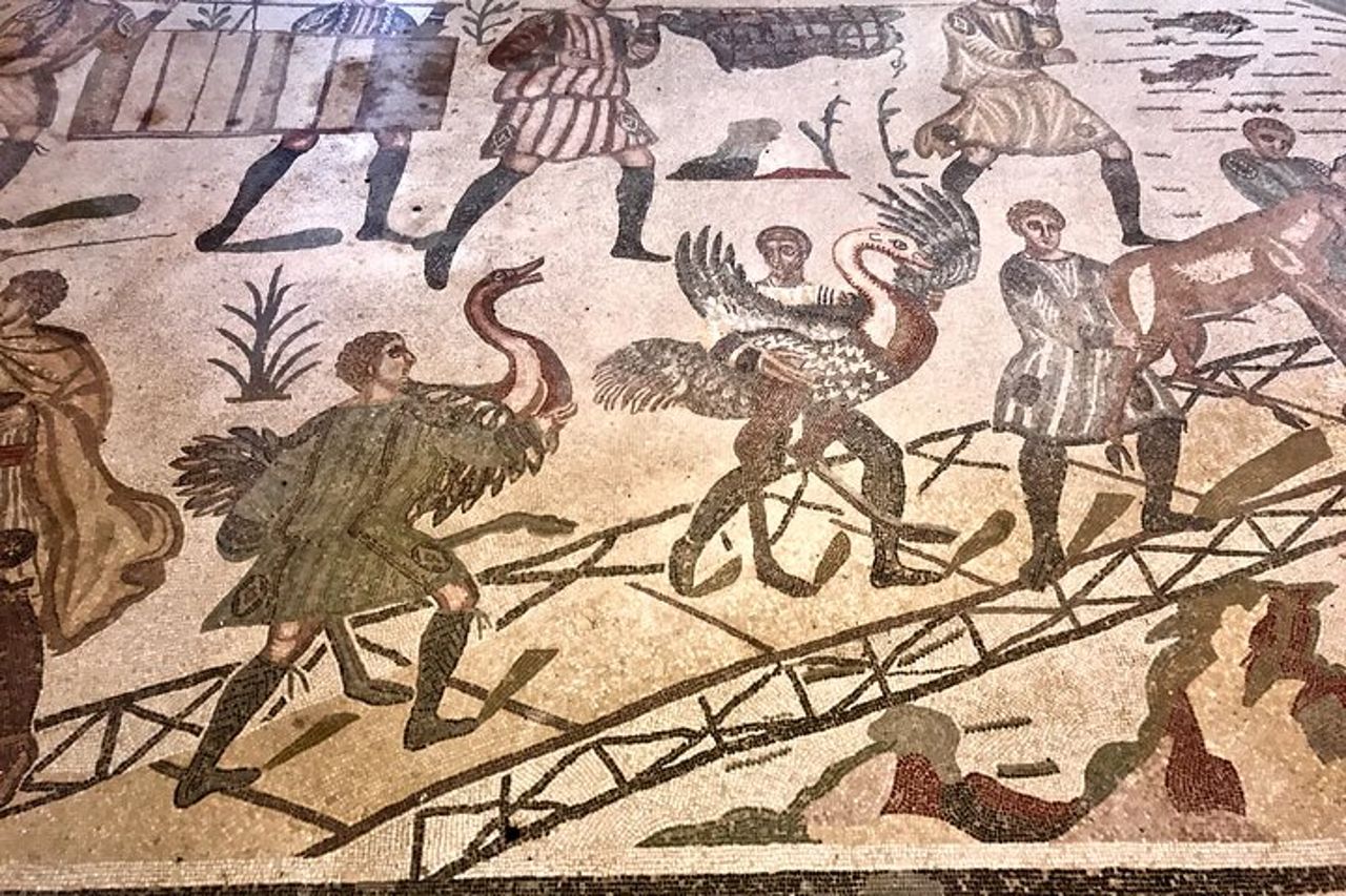 VILLA ROMANA (UNESCO) a PIAZZA ARMERINA Tour privato con Guida — 9