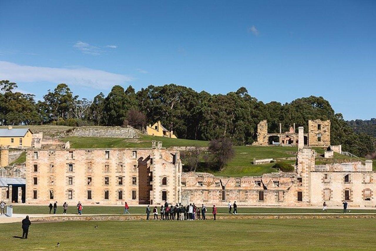 Tour guidato di un'intera giornata a Port Arthur con Harbour Cruise e Tasman National Park — 2