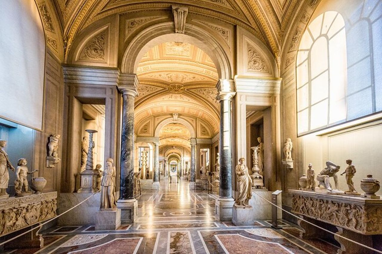 Tour per piccoli gruppi: Musei Vaticani, Cappella Sistina & Pickup — 9