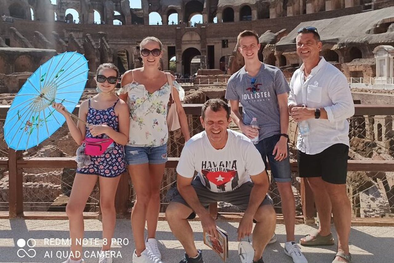 Tour privato del Colosseo con accesso all'Arena — 7