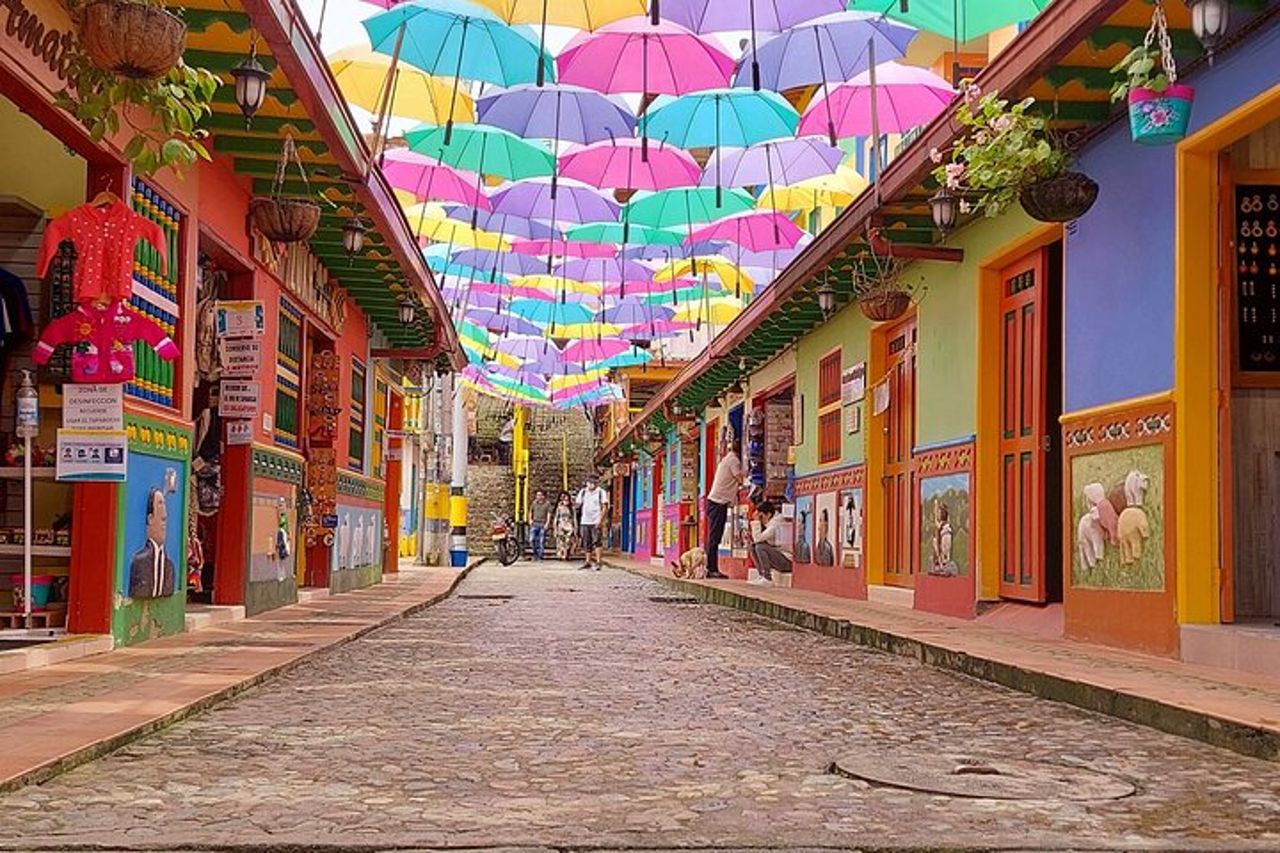 Tour privato a Guatape da Medellin — 2