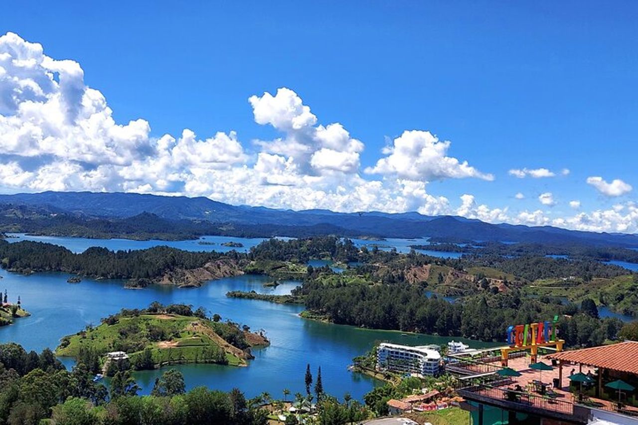 Tour privato a Guatape da Medellin — 7