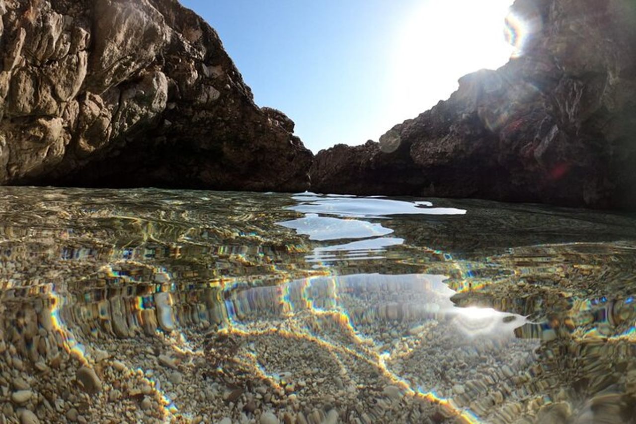Tour in barca isole Egadi: Favignana e Levanzo con Pranzo — 3