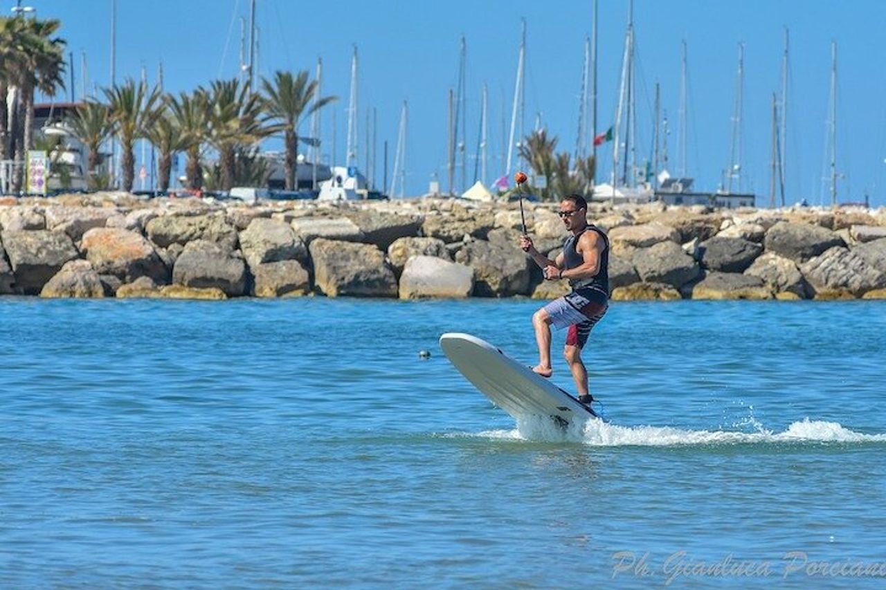 Esperienza di Jetsurf Marche e Abruzzo — 2