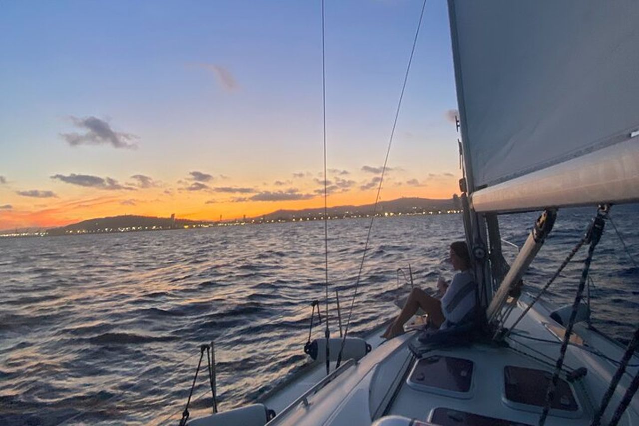 Crociera in barca a vela al tramonto e diurna a Barcellona — 4