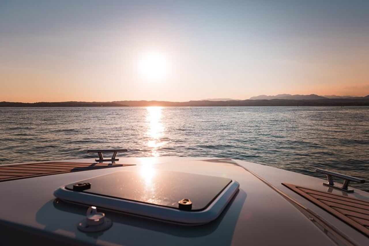 Crociera al Tramonto sul lago di Garda da Sirmione con Prosecco — 6
