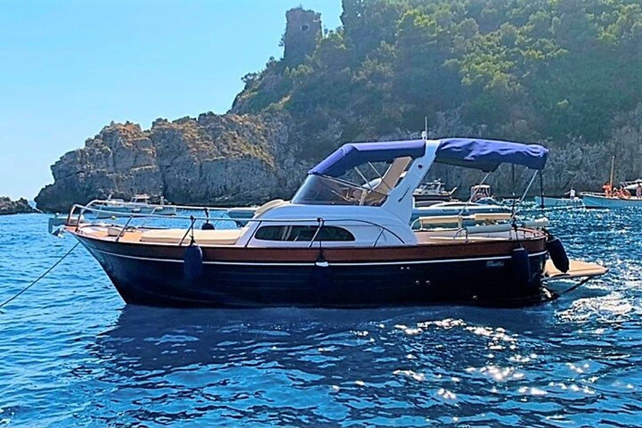 Amalfi Coast Full Day Private Boat Tour (cabin+restroom on board) — 2