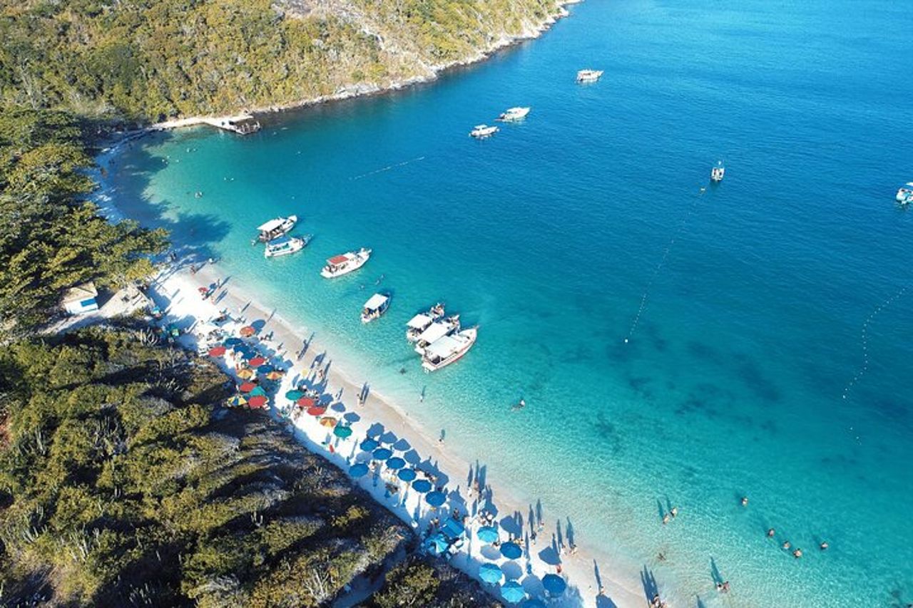 Gita di un giorno ad Arraial do Cabo da Rio de Janeiro: tour in barca e spiaggia — 6