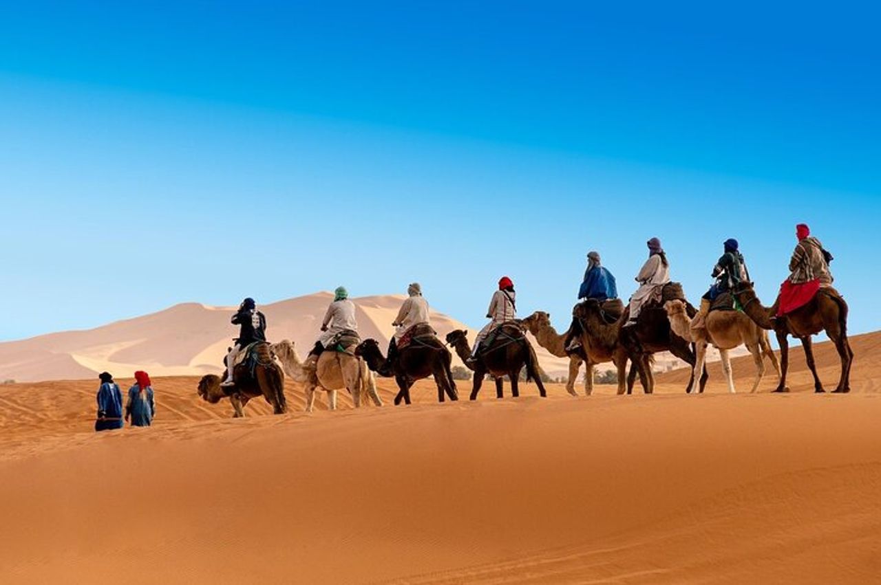 Tour condiviso di gruppo da Fez a Fez Sahara 2 giorni / 1 notte — 3