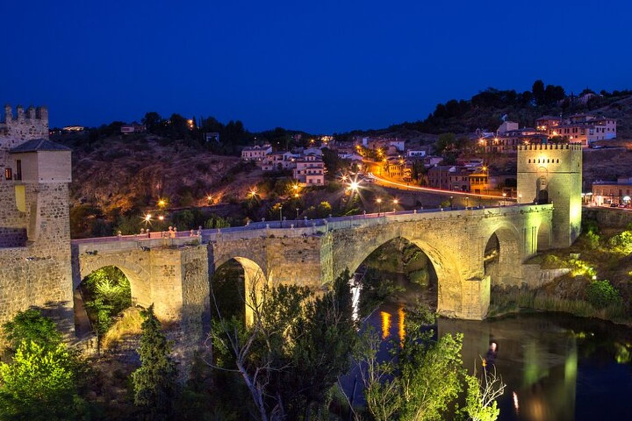 Tour notturno privato a Toledo da Madrid — 3