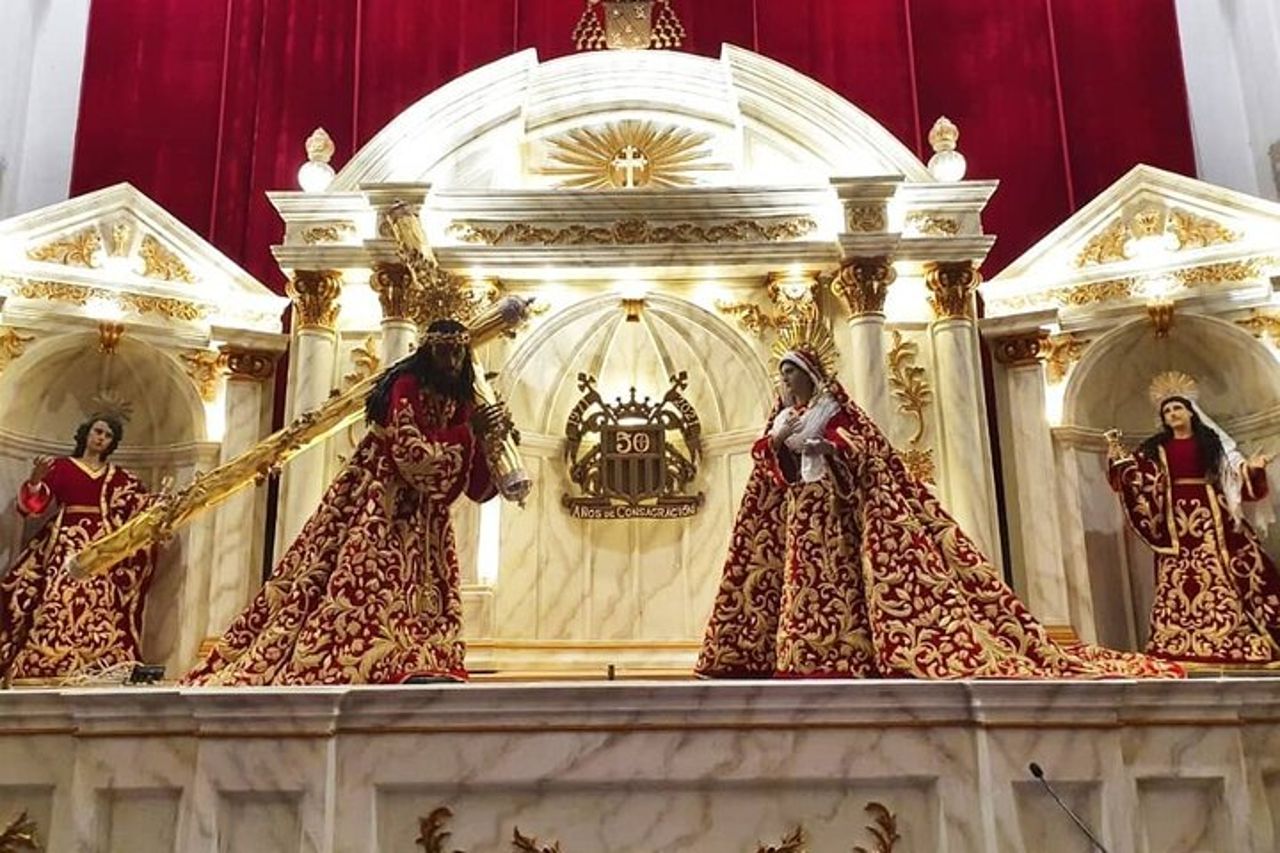 Tour delle processioni cattoliche durante la Settimana Santa ad Antigua — 9