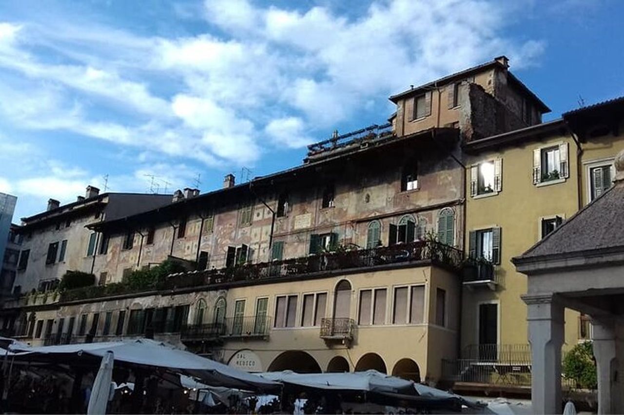 Tour alla scoperta della Storia Unica di Verona, la Città d'Arte — 4