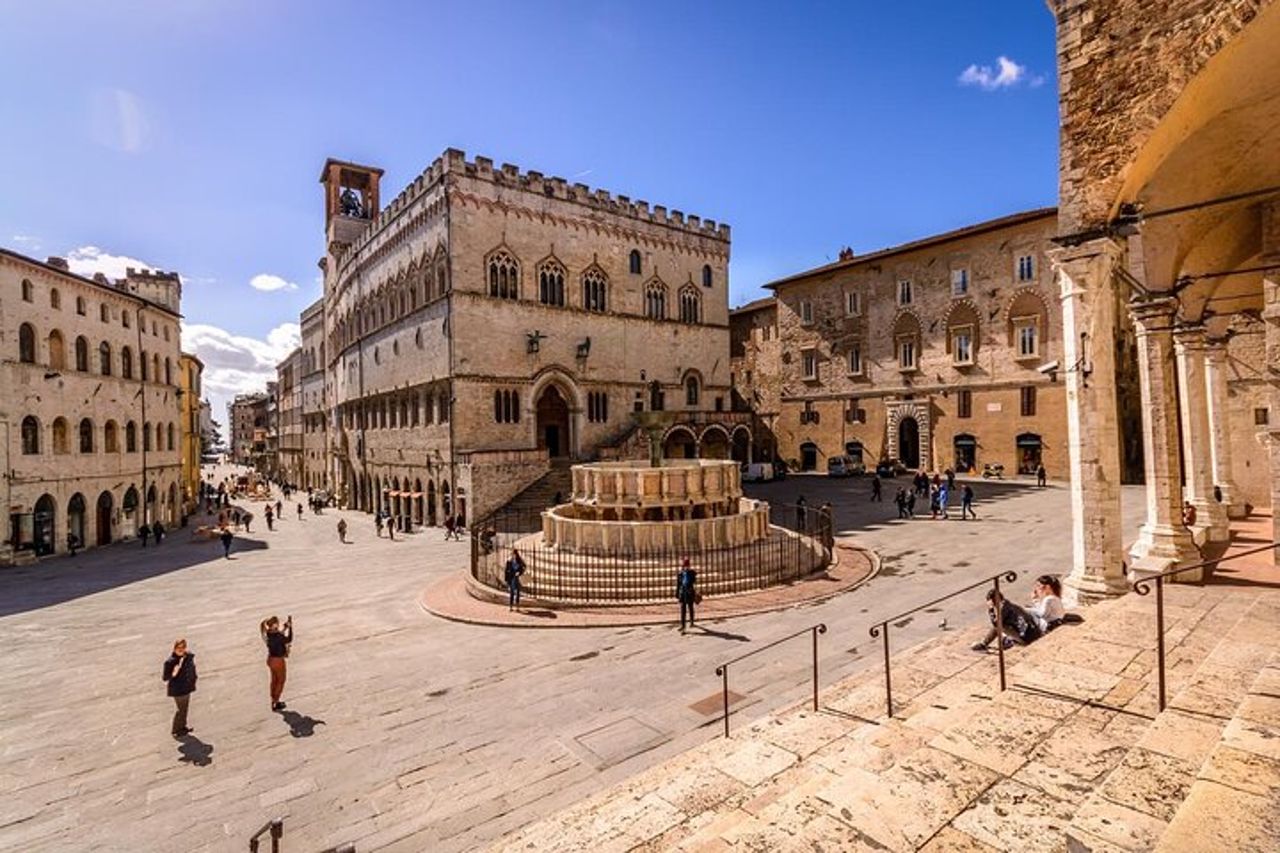 Tour privato di Perugia e piccola degustazione — 9