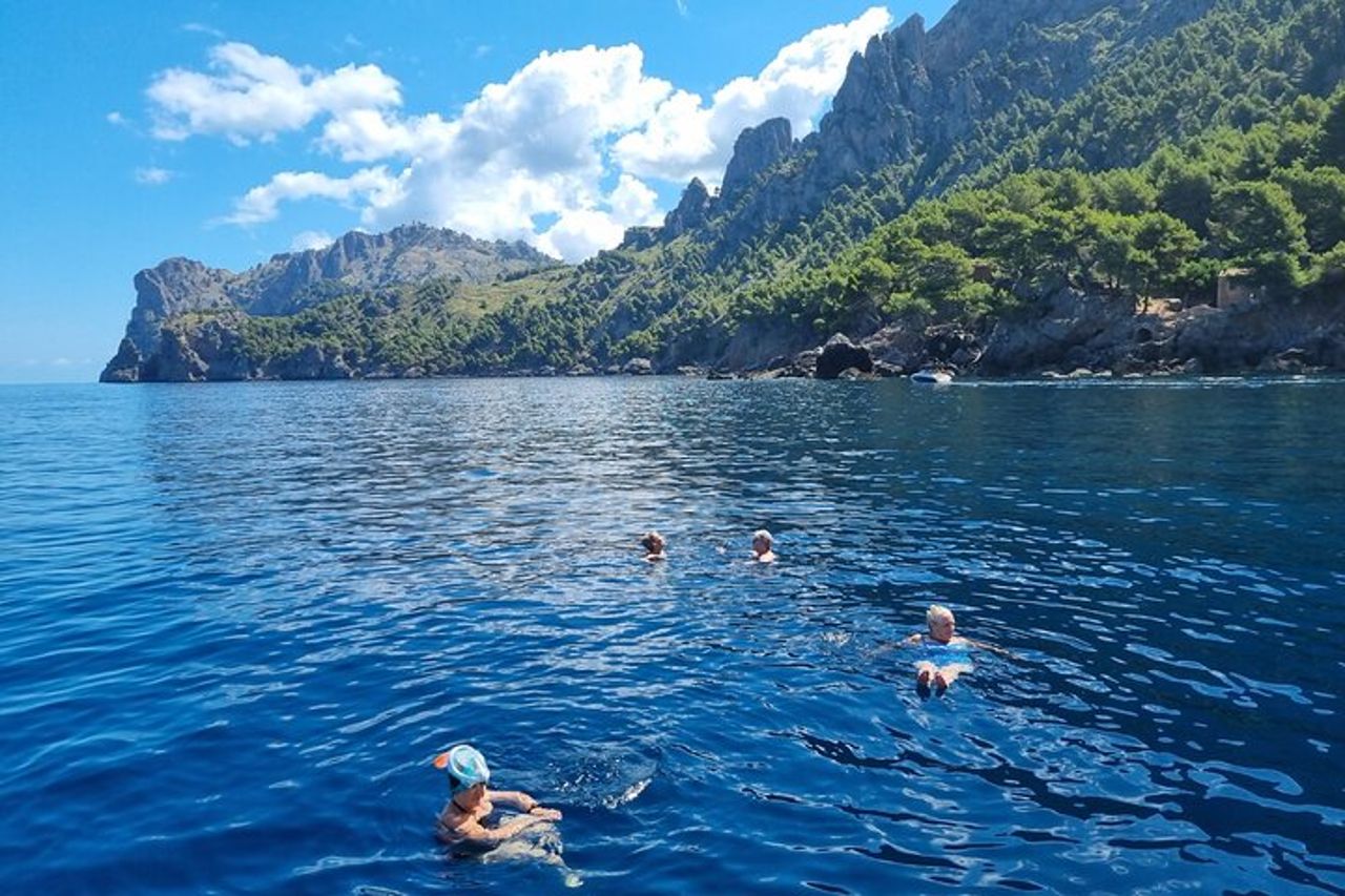 Tour privato in barca a vela di mezza giornata a Cala Tuent e Sa Calobra — 2