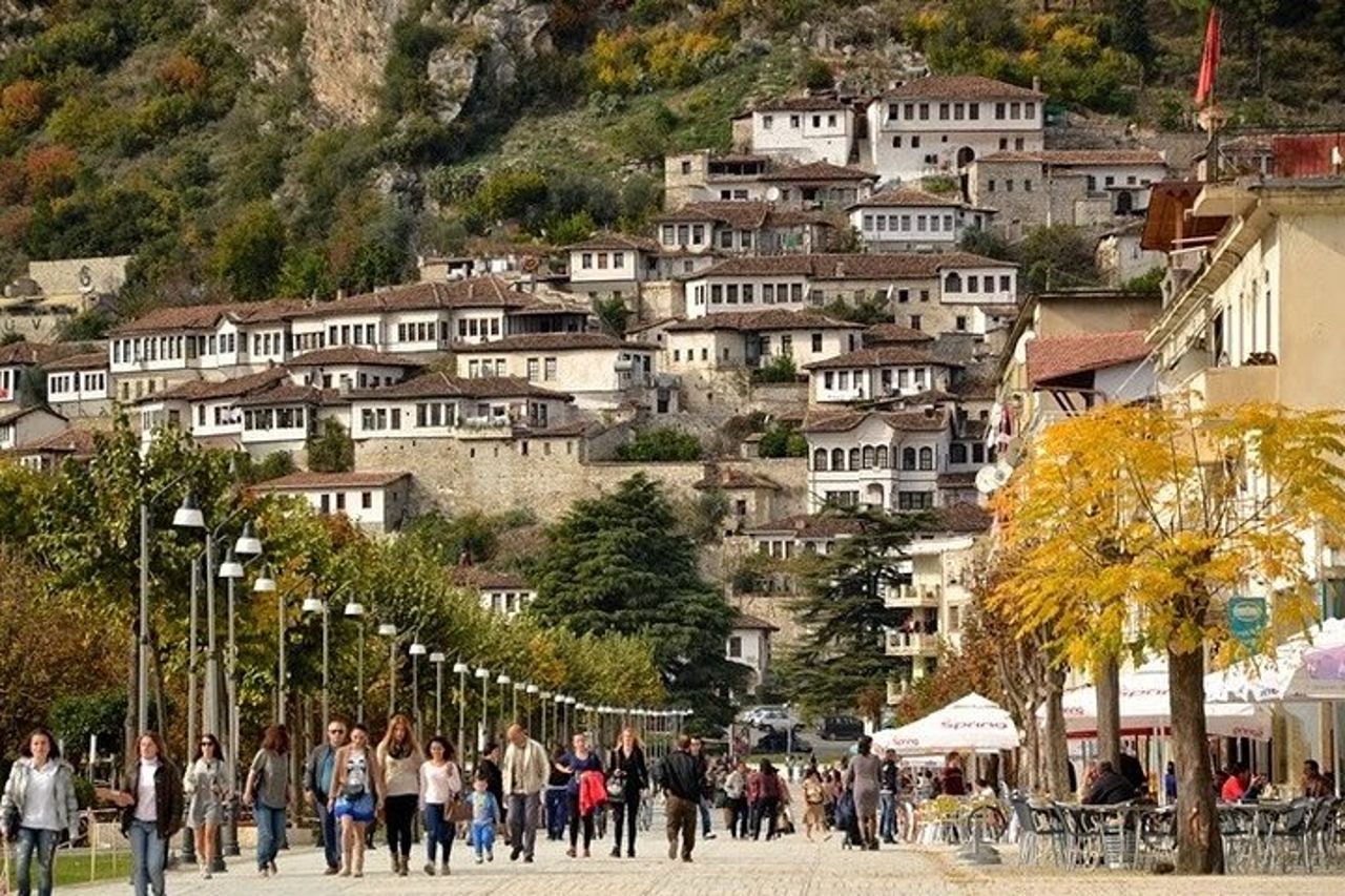Berat, gita giornaliera con partenza da Tirana — 3