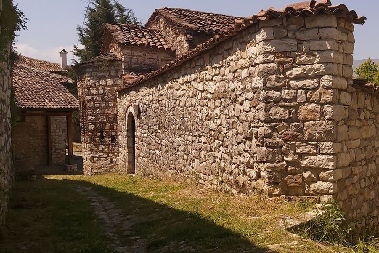 Berat, gita giornaliera con partenza da Tirana — 5