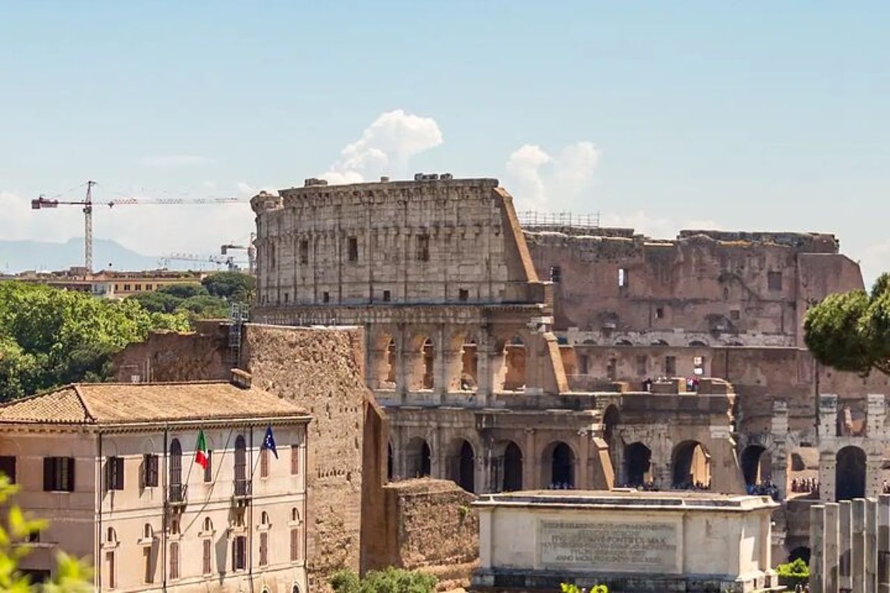 Passeggiata notturna per scoprire tutta Roma con un amico in totale sicurezza