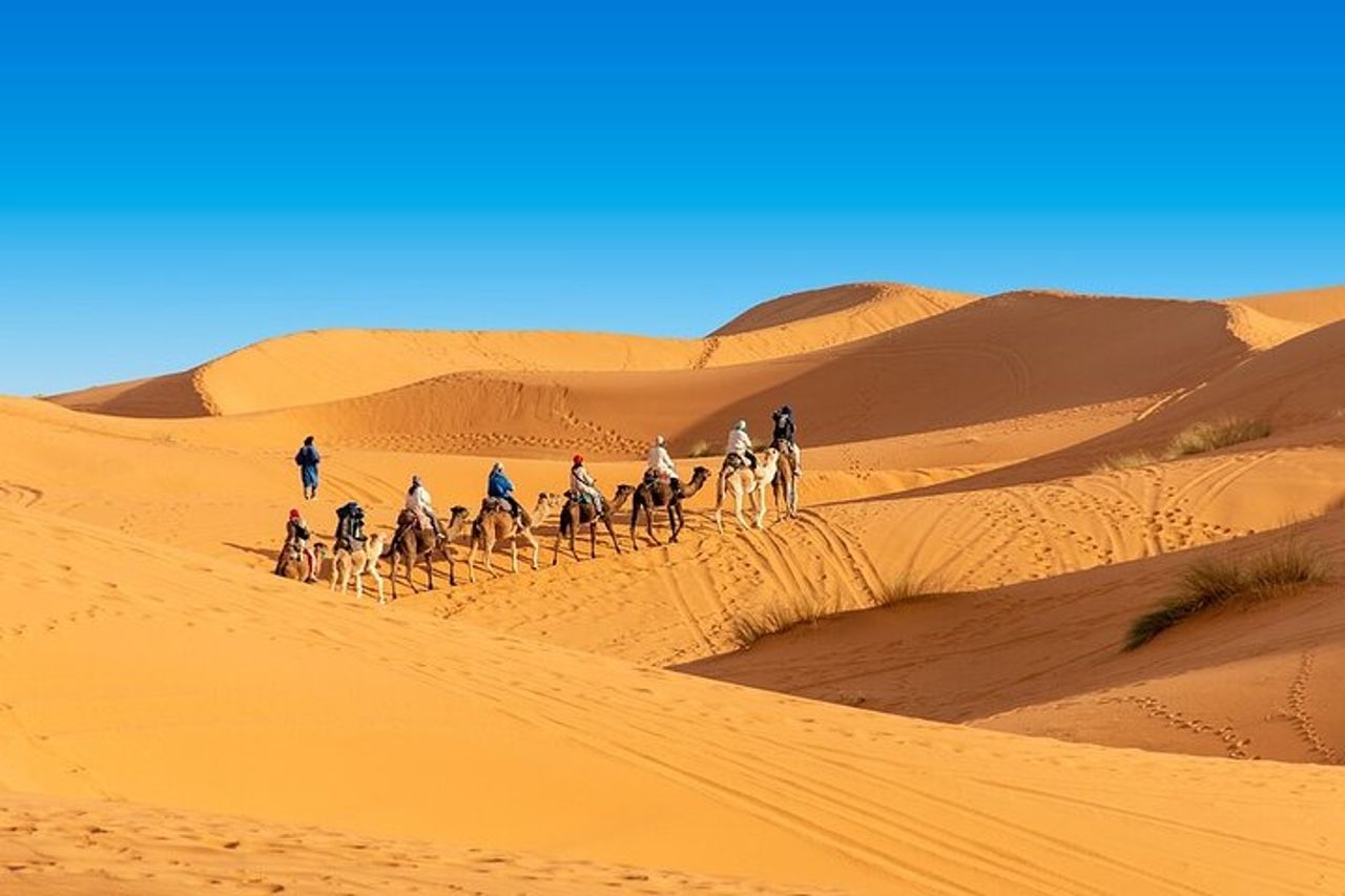 Tour condiviso di gruppo da Fez a Fez Sahara 2 giorni / 1 notte — 6