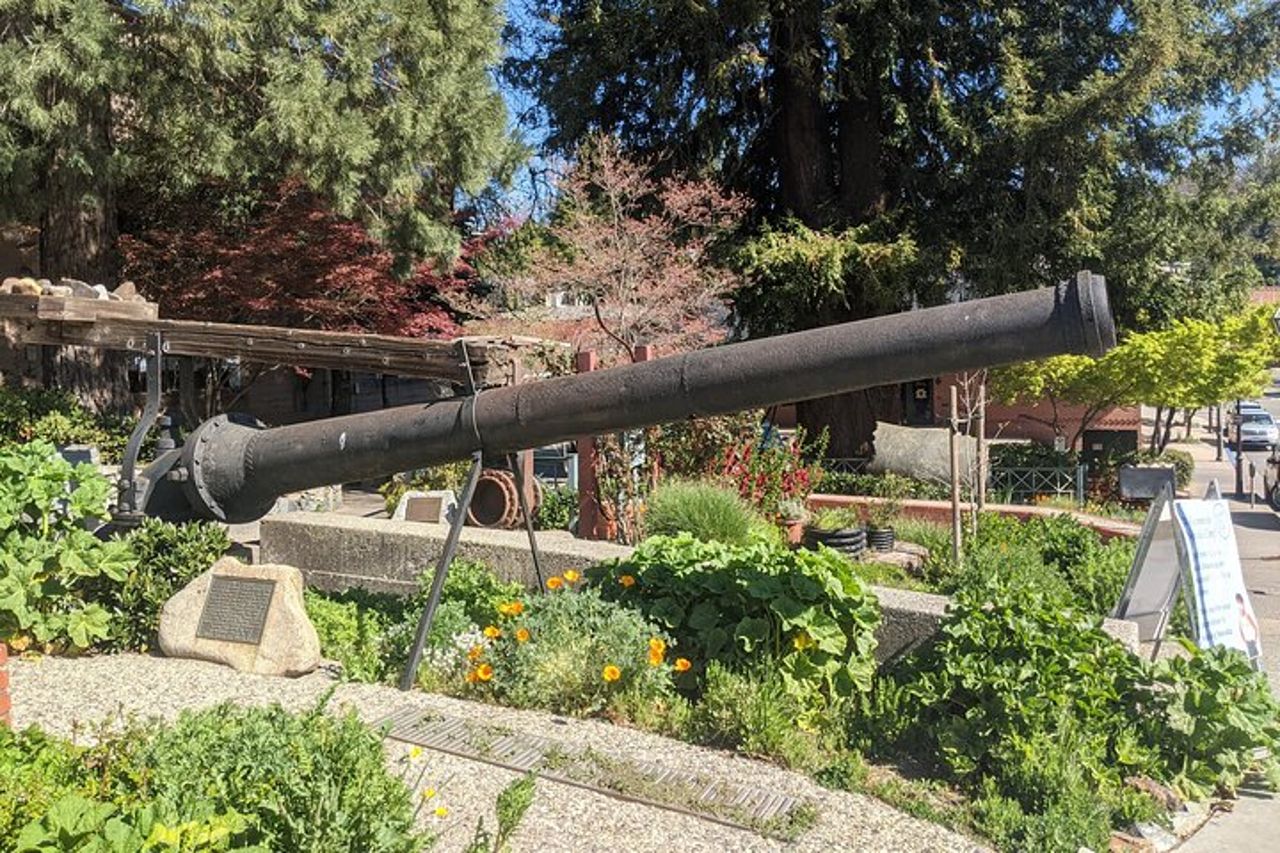 Tour a piedi e gioco della caccia al tesoro di Nevada City — 5