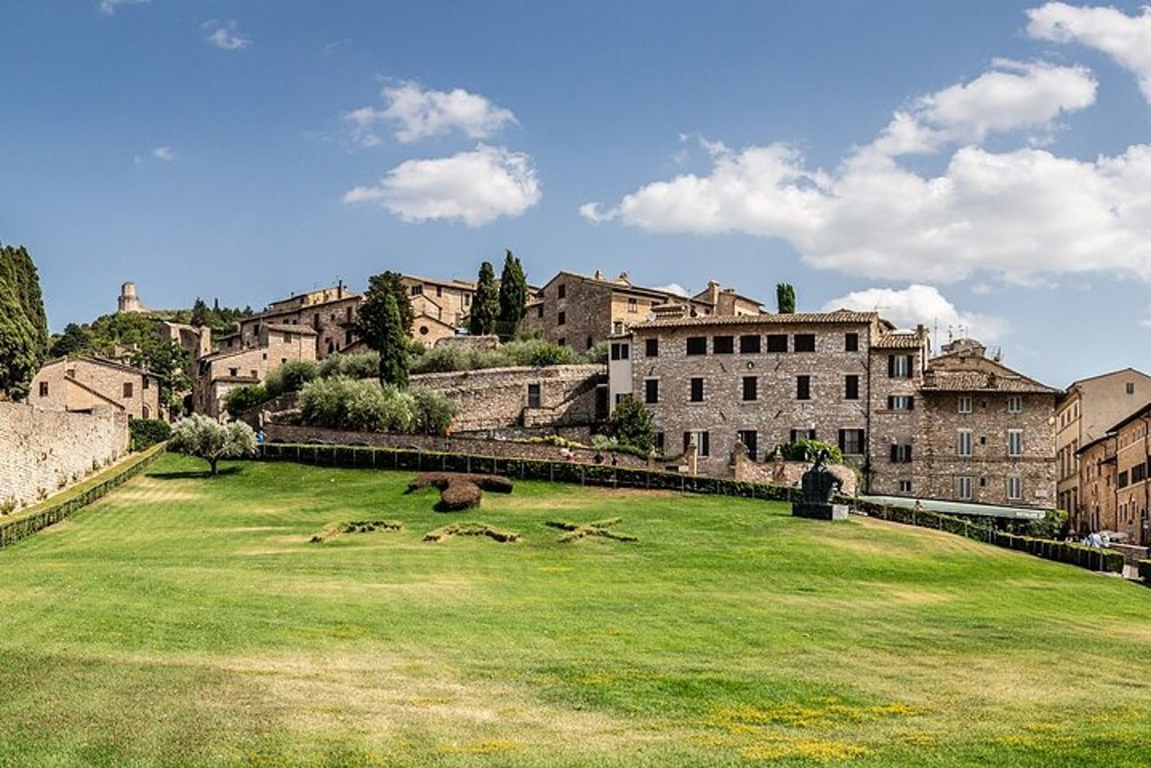 Tour storico guidato di un'intera giornata di Cascia e Assisi — 4