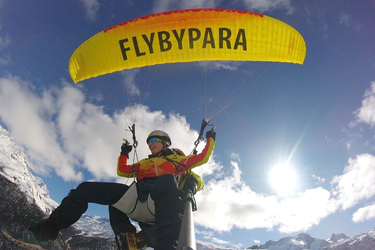 FLYMATTERHORN Parapendio VIP da Zermatt, con vista sul Cervino — 2