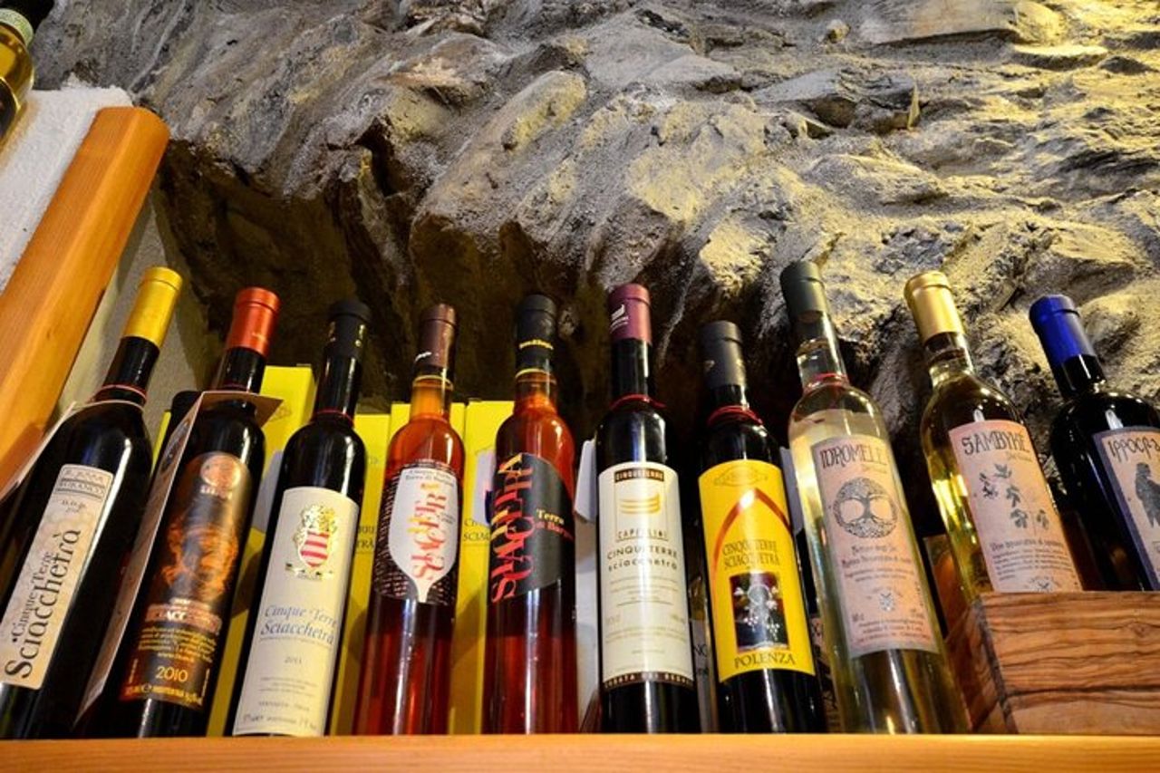 Il meglio delle Cinque Terre in treno: paesaggi e vini profumati — 2