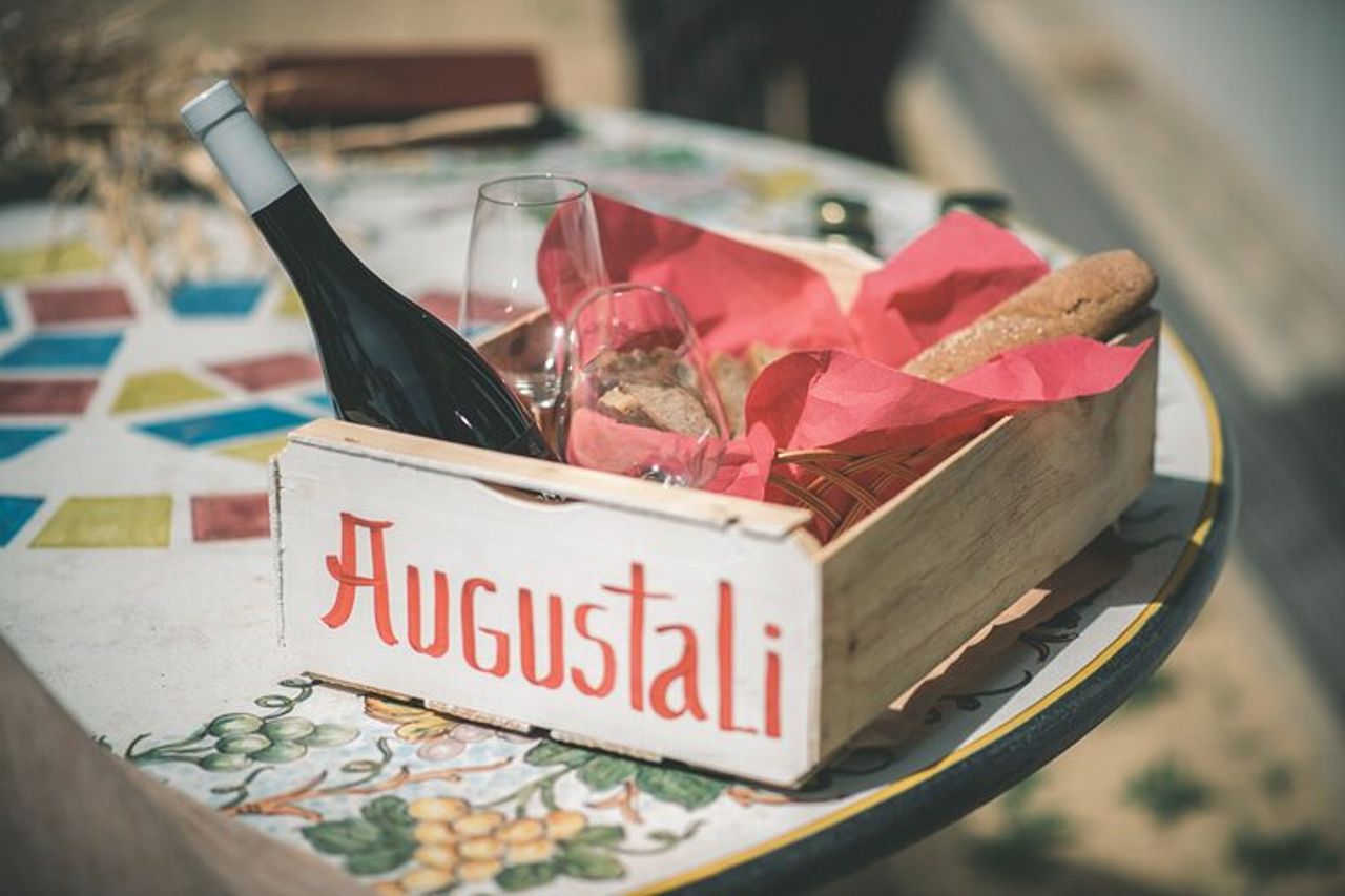 Picnic sul prato - giardino aromatico e cantina — 7