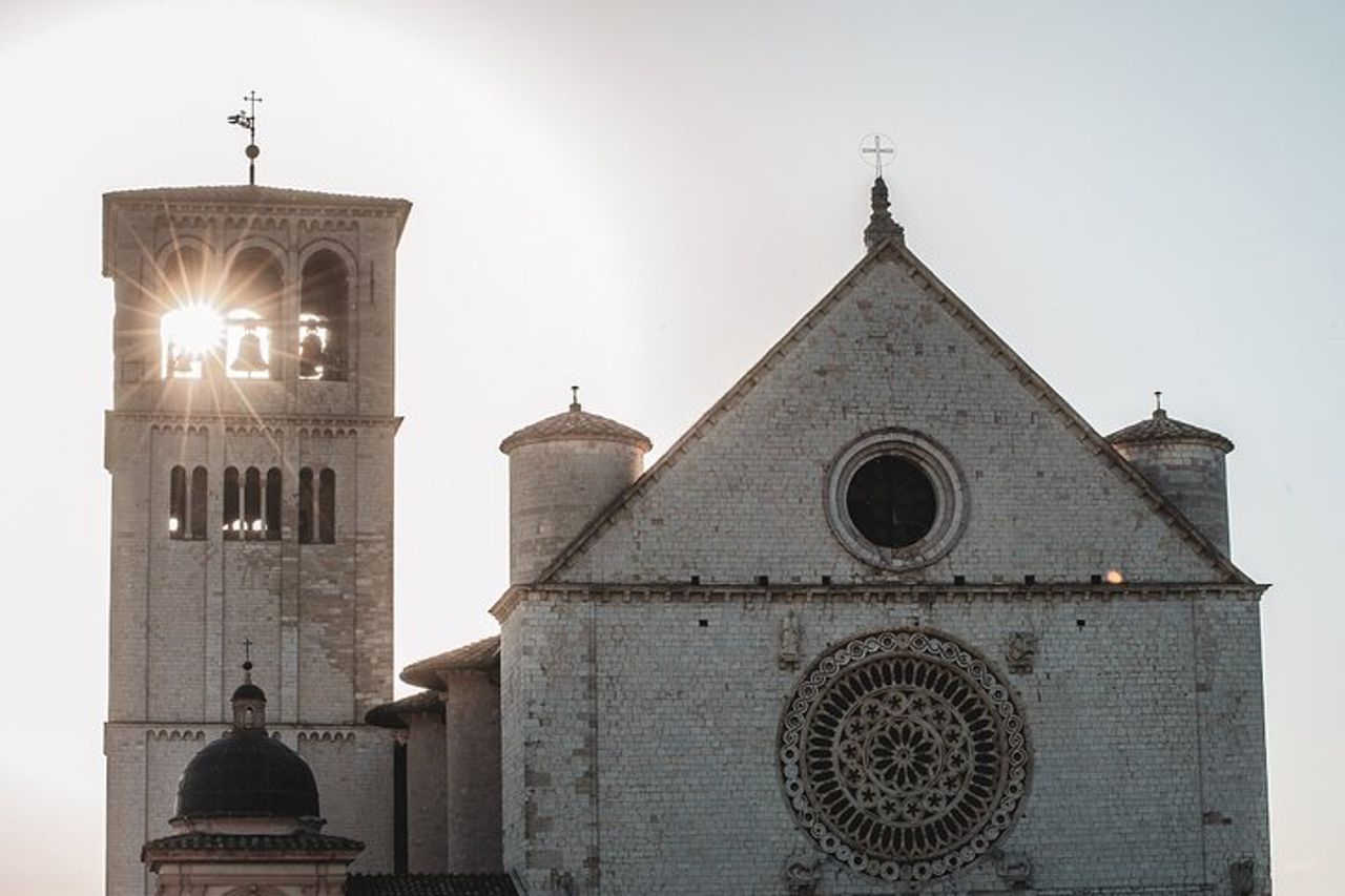 Tour in piccoli gruppi di Assisi e Basilica di San Francesco — 5