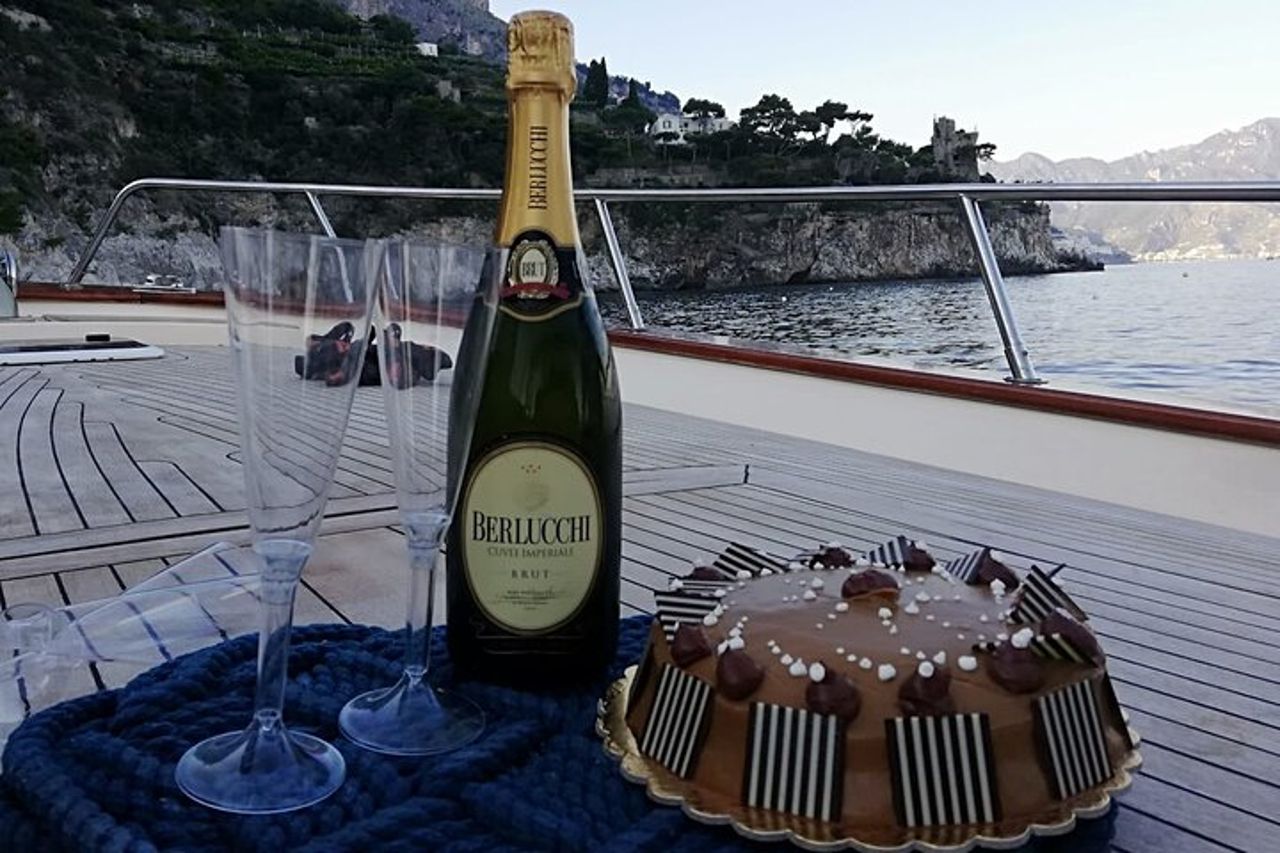 Tour Privato in Gozzo della Costiera Amalfitana da Amalfi — 6