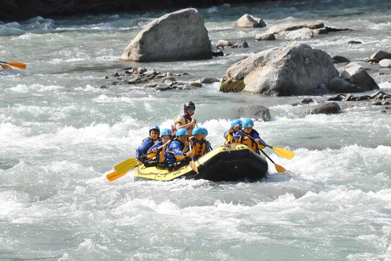 Rafting sul fiume per famiglie — 4