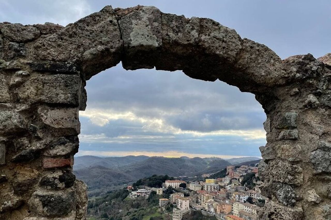 Tour privato di mezza giornata della Tolfa e dei laboratori della pelle — 8