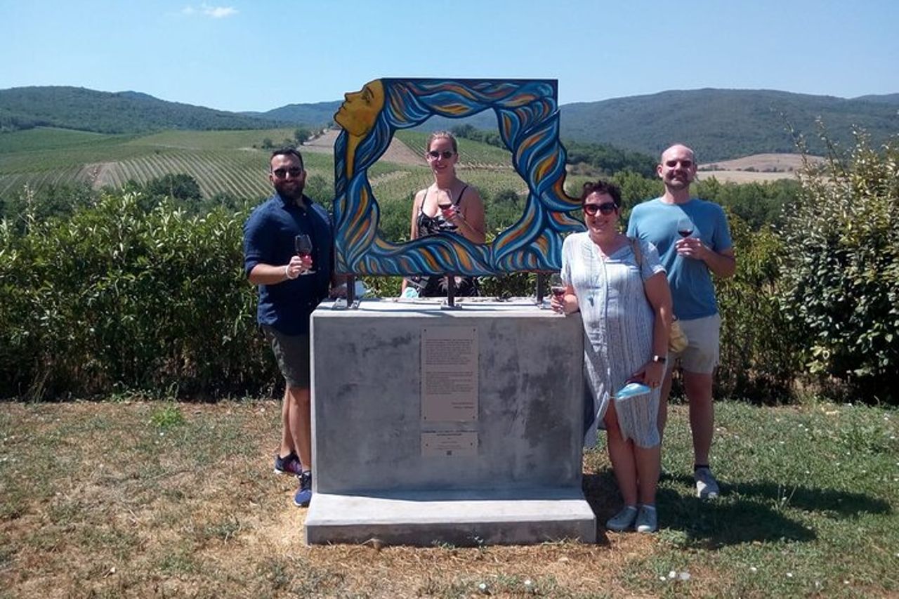 1-Ora di Esperienza con il Brunello Visita in Vigna e in Cantina