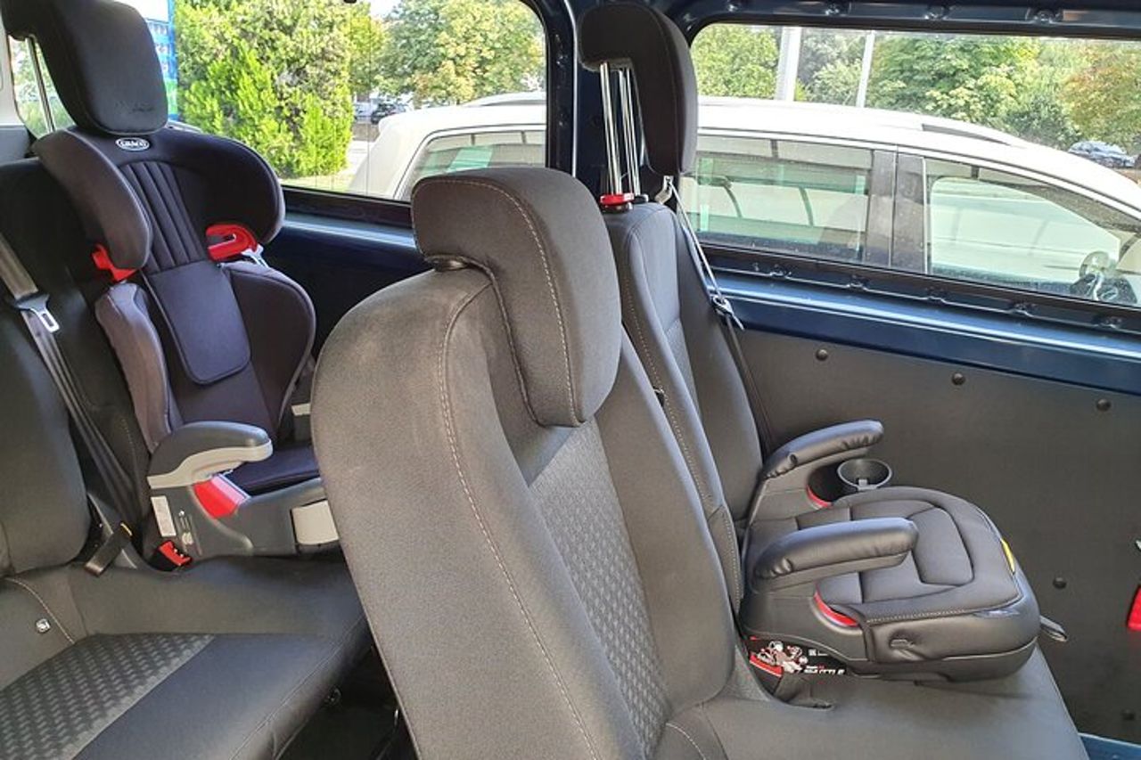 Brasov a Bucarest - Trasferimento guidato privato - Auto e autista — 8