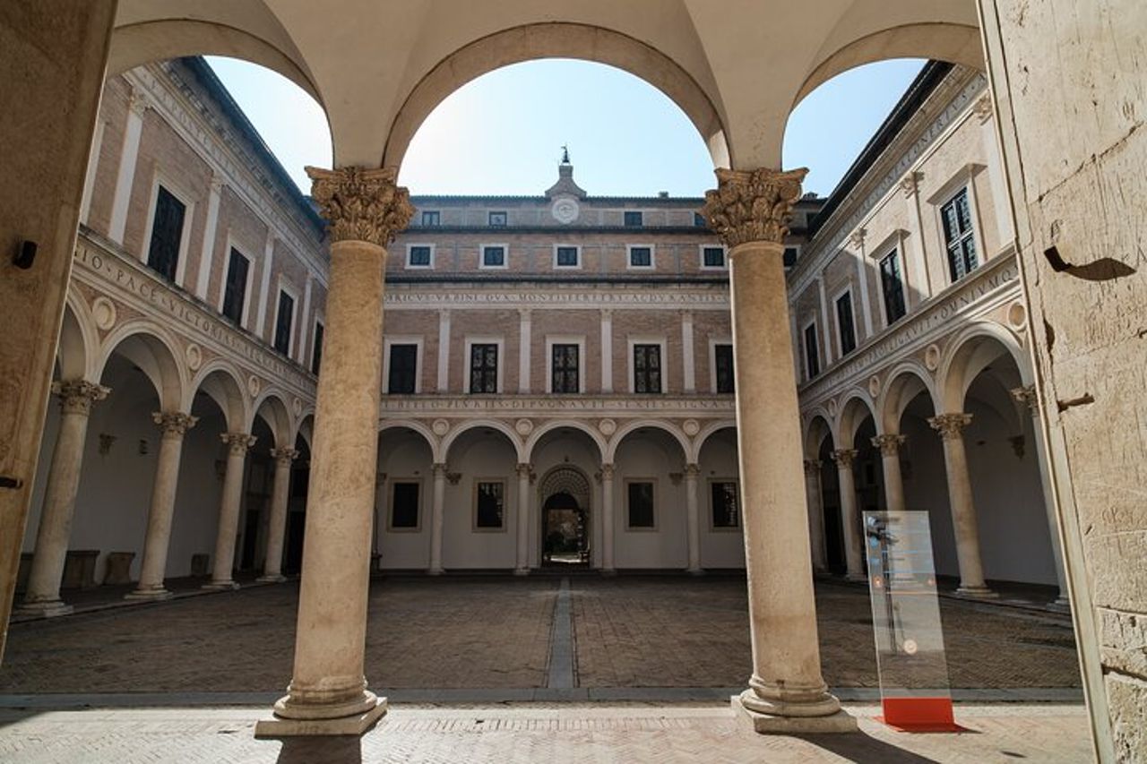 Tour di 2 ore a piedi di Urbino, capitale del Rinascimento Marchigiani — 3