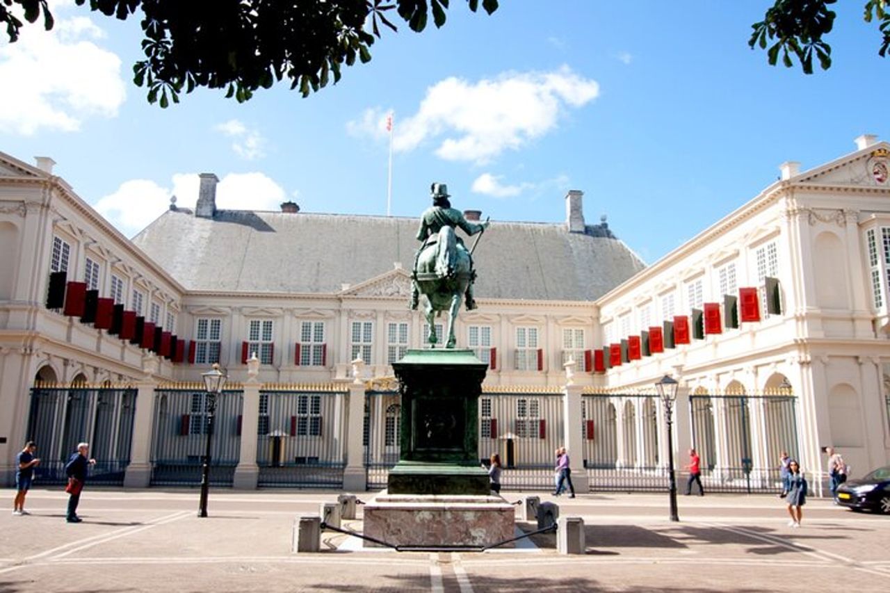 Hague: Il cuore della città vecchia Gioco e tour — 4