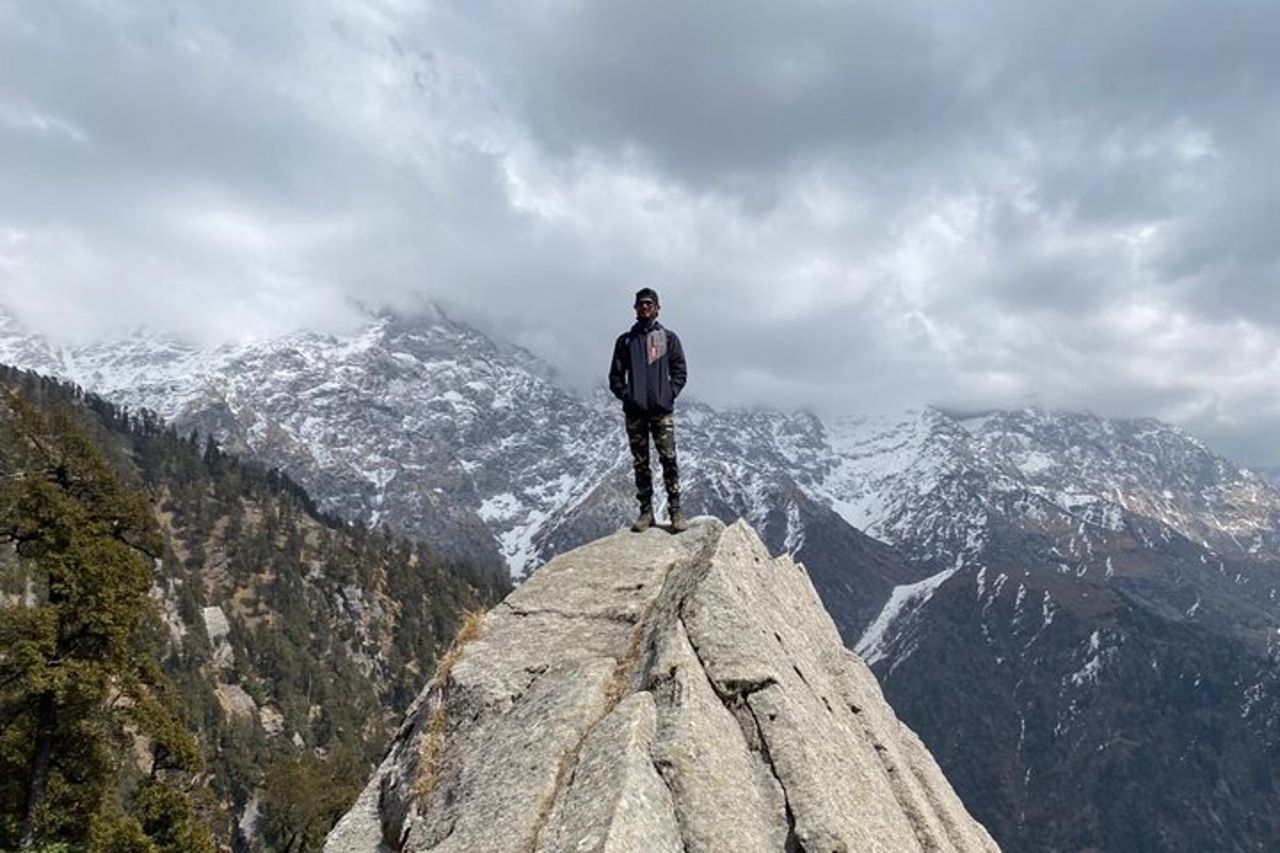 Indrahar Pass Trekking con Manu Adventures India — 2