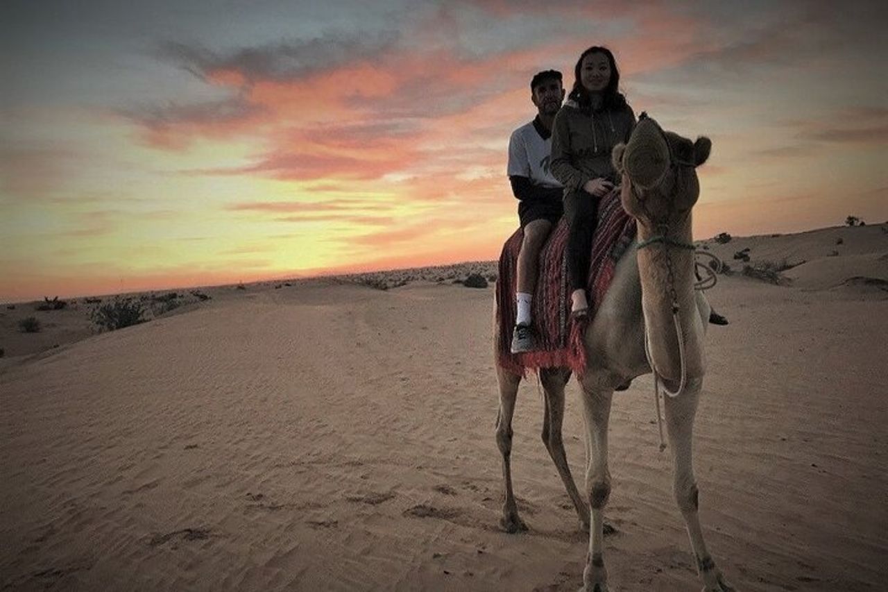 Desert Safari Combo: Giro in cammello, Sandboarding e visita del mare interno — 7