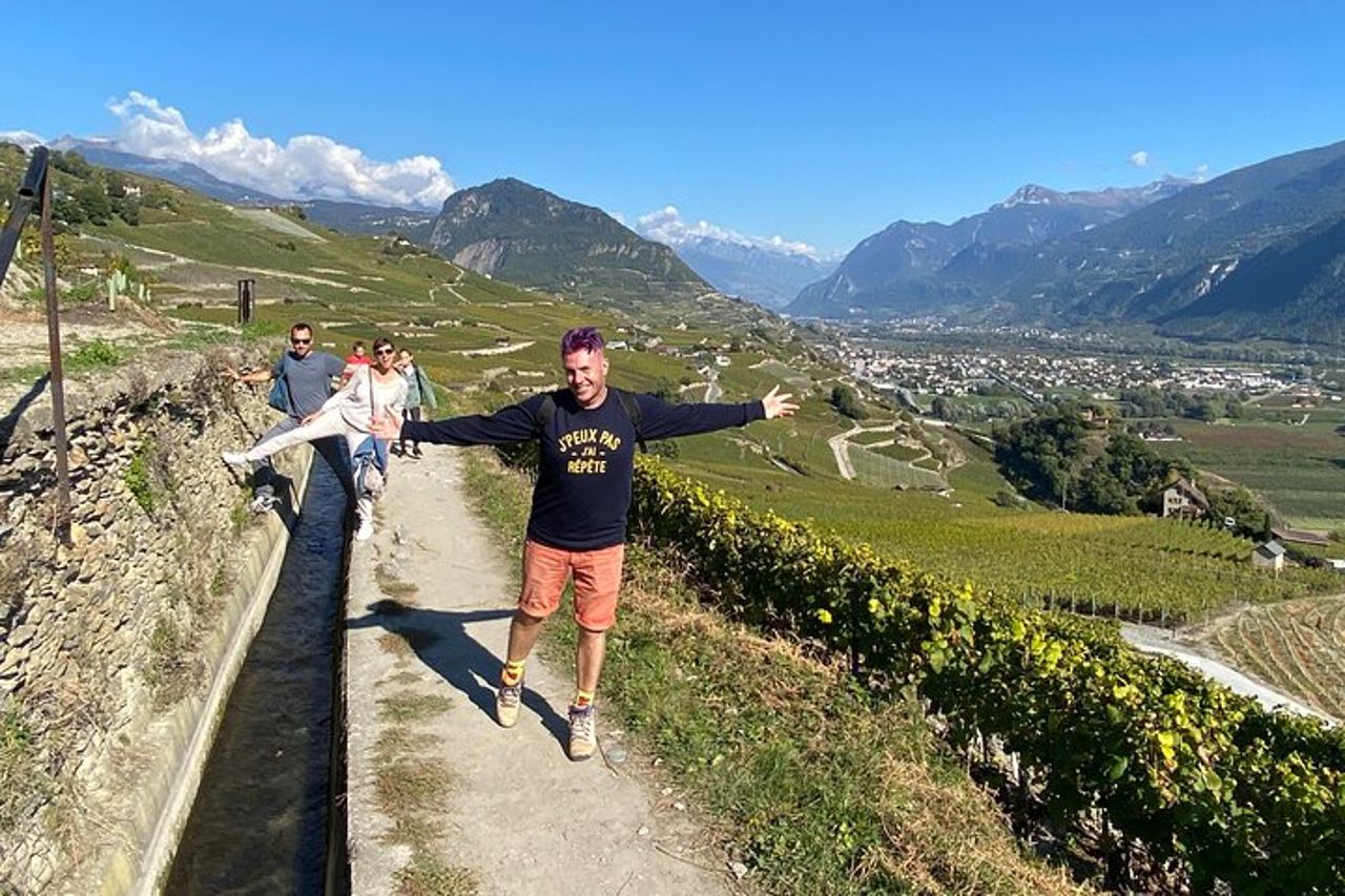 Passeggiata tra i vigneti di Sion e vino e cena — 3